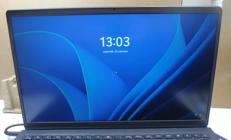LAPTOP DELL VOSTRO 3510 I3/ 8GB RAM/ 256GB SSD