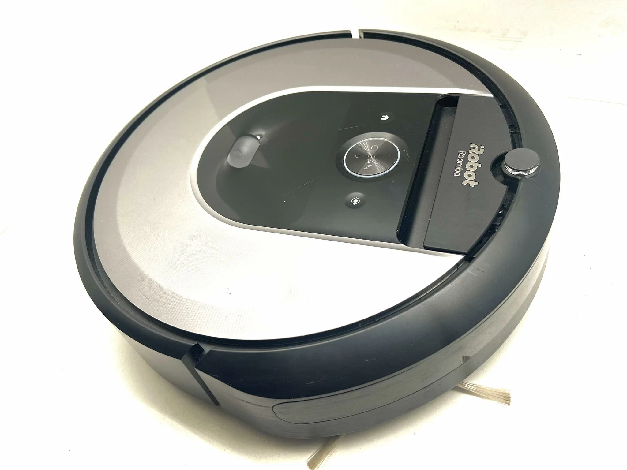robot-odkurzajacy-irobot-roomba-i7-gwar-czas-pracy-bezprzewodowej-75