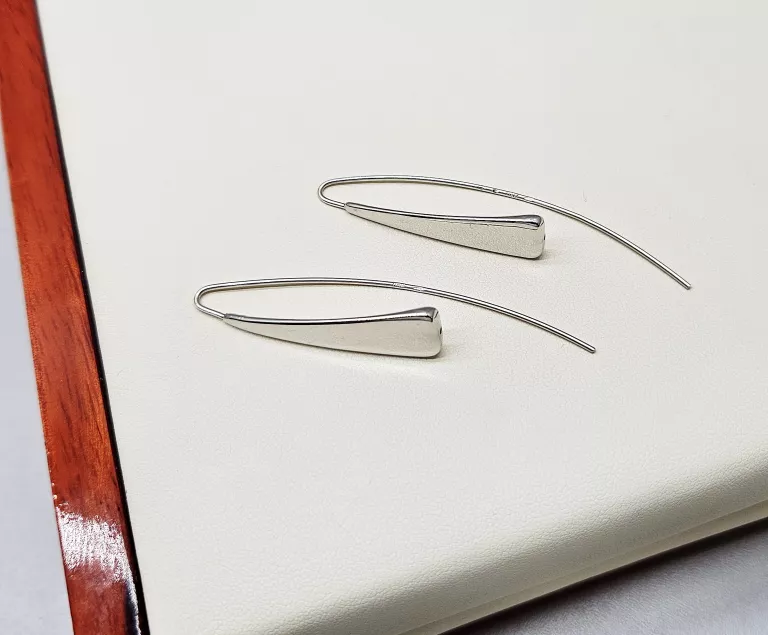 biale-zloto-kolczyki-750-niespotykane-oryginalne-marka-inna-marka