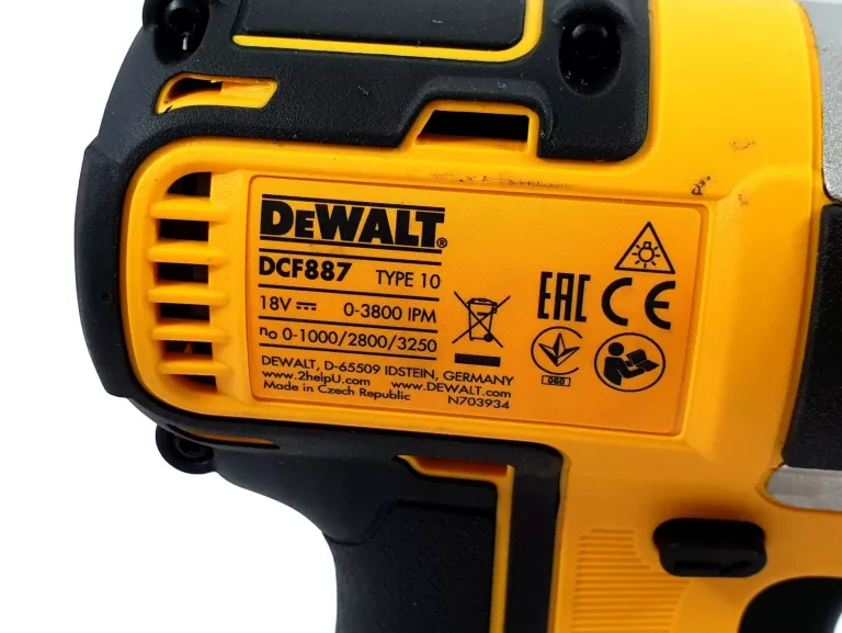 ZESTAW ELEKTRONARZĘDZI DEWALT DCK422P3