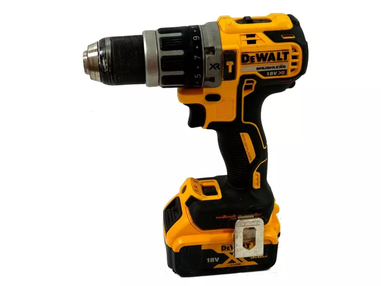 ZESTAW ELEKTRONARZĘDZI DEWALT DCK422P3