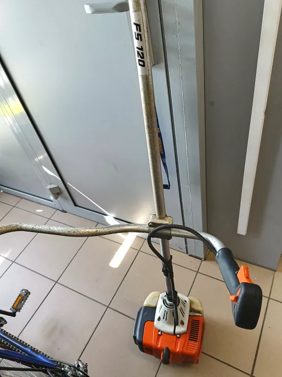 KOSA -  PODKASZARKA SPALINOWA STIHL FS 120/R