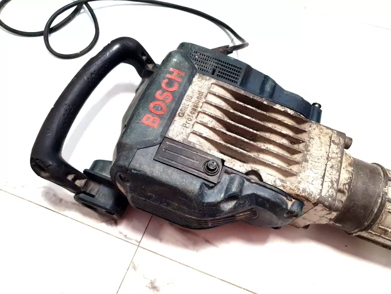 mlot-wyburzeniowy-bosch-gsh-16-stan-uzywany