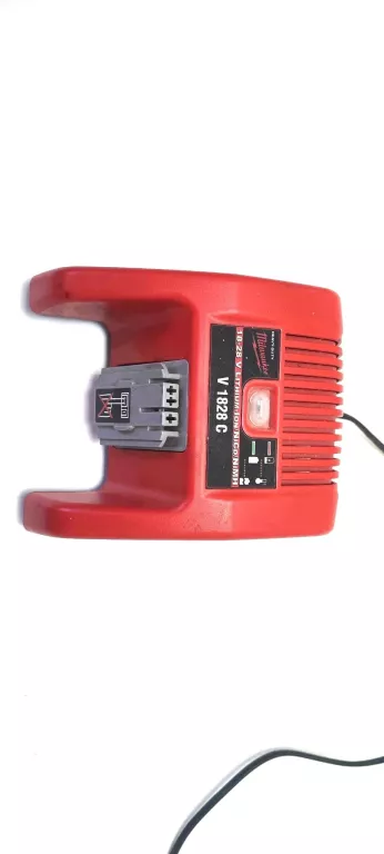 MILWAUKEE V1828C ŁADOWARKA NICD LI-ION 18-28V 3,5