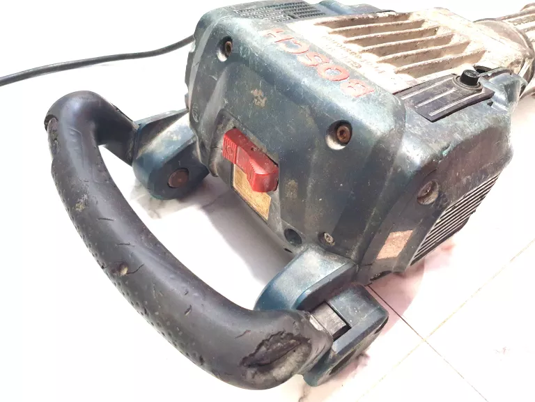 mlot-wyburzeniowy-bosch-gsh-16-marka-bosch