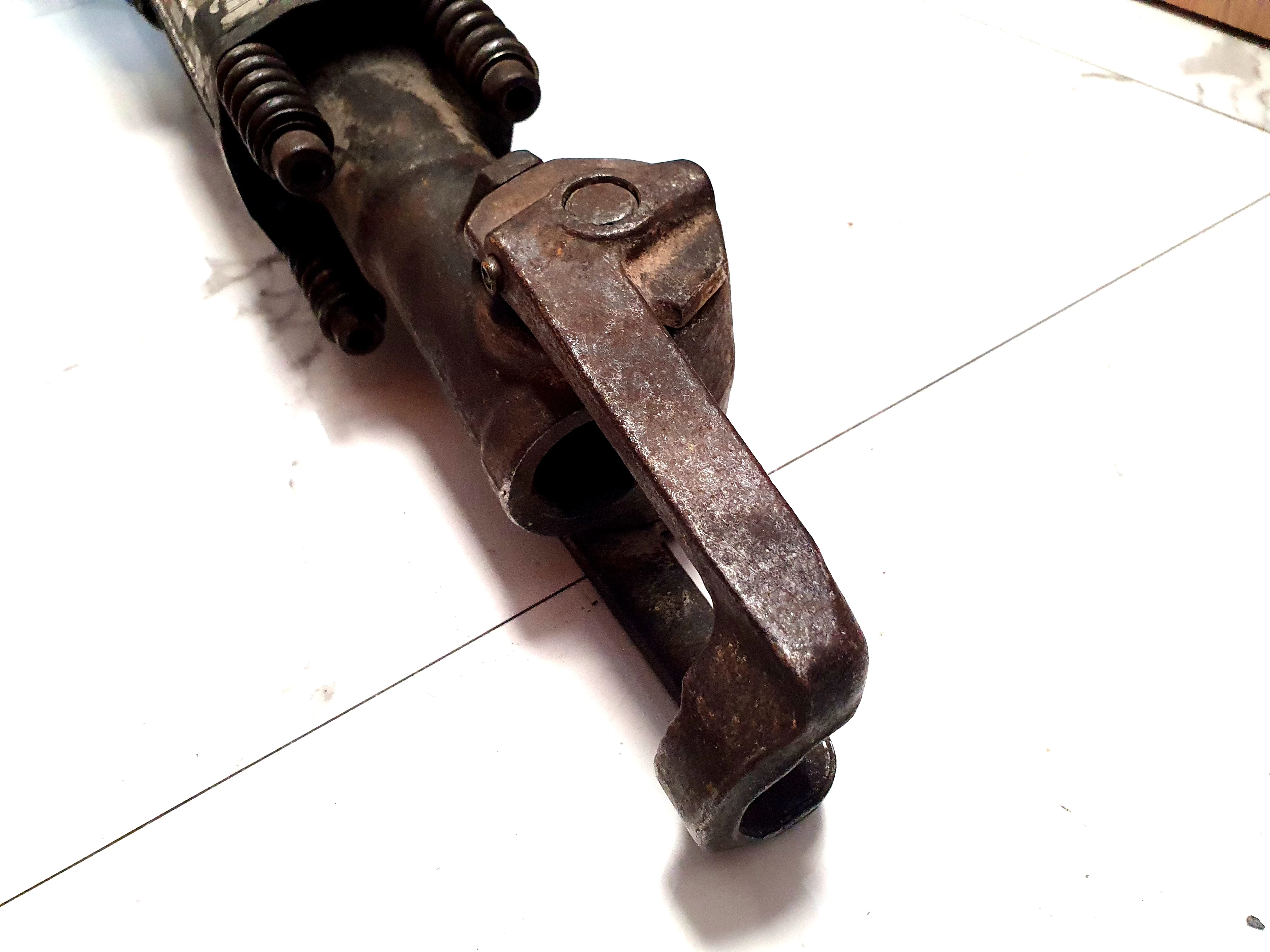 mlot-wyburzeniowy-bosch-gsh-16-rodzaj-uchwytu-hex-30