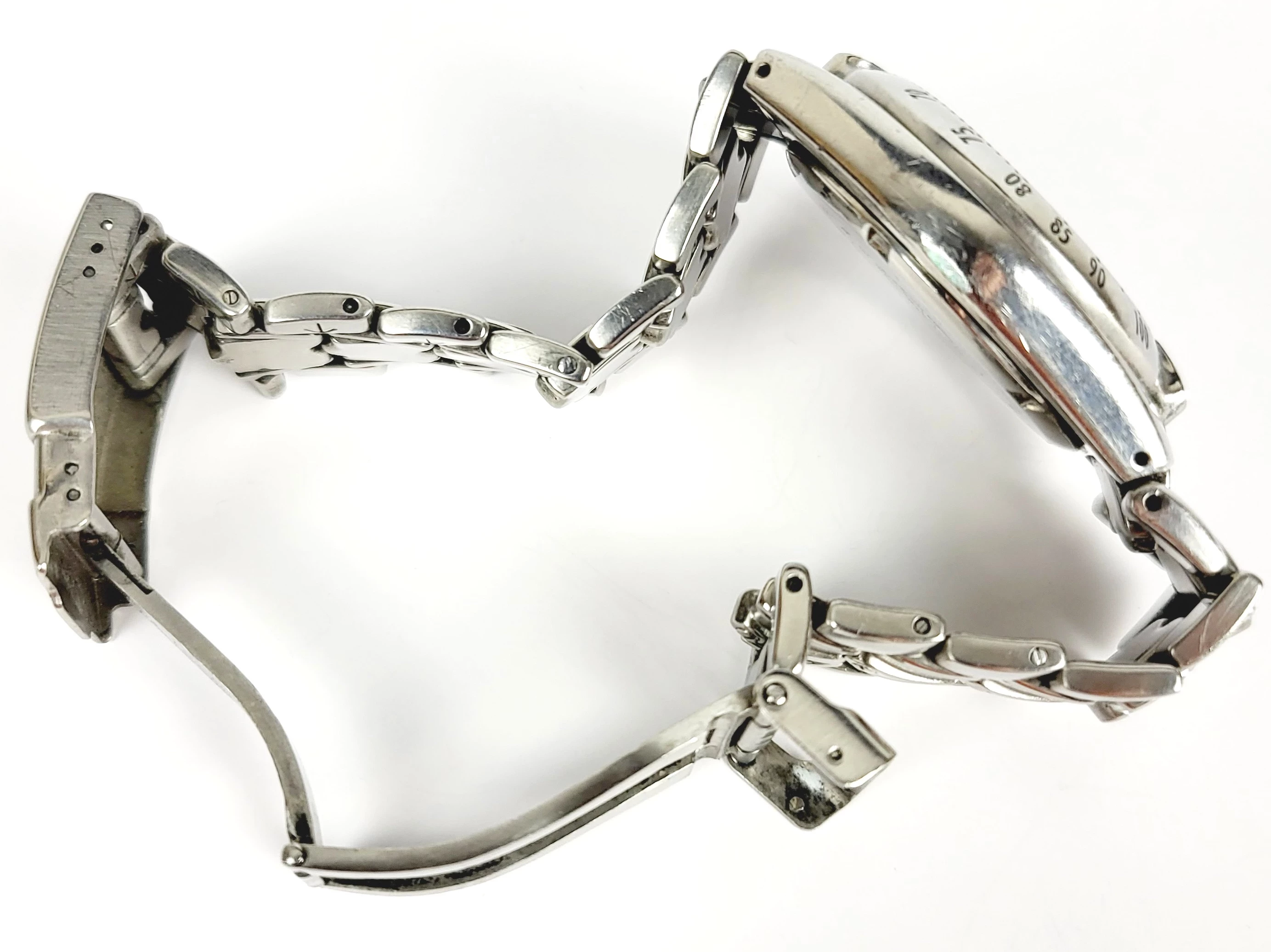 zegarek-tissot-pr200-poluzowane-zapiecie-rodzaj-analogowe