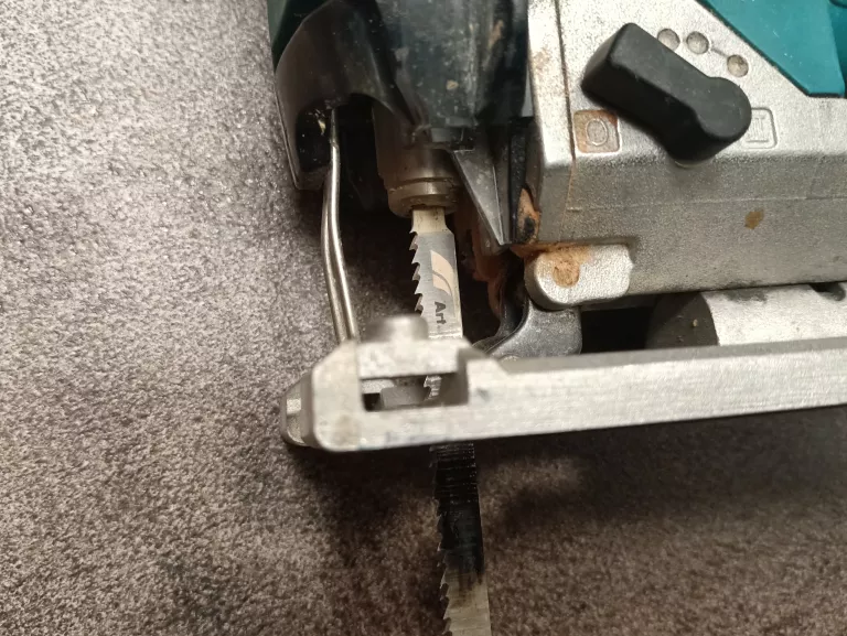 WYRZYNARKA AKUM. MAKITA DJV182 + 2BAT 3AH ŁADOW