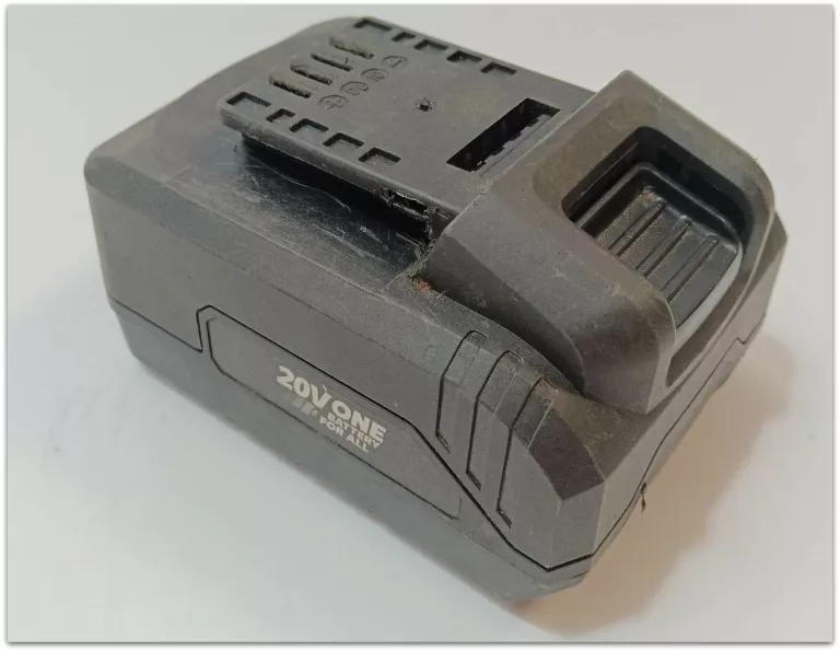 akumulator-myproject-20v-pudelko-stan-uszkodzony