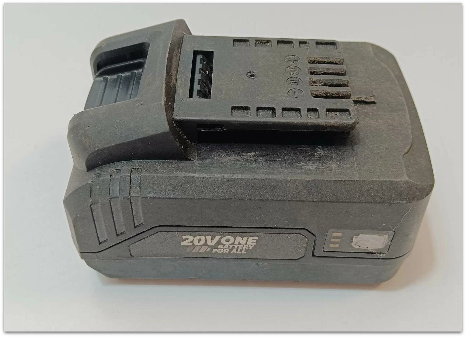 akumulator-myproject-20v-pudelko-napiecie-v-20-v