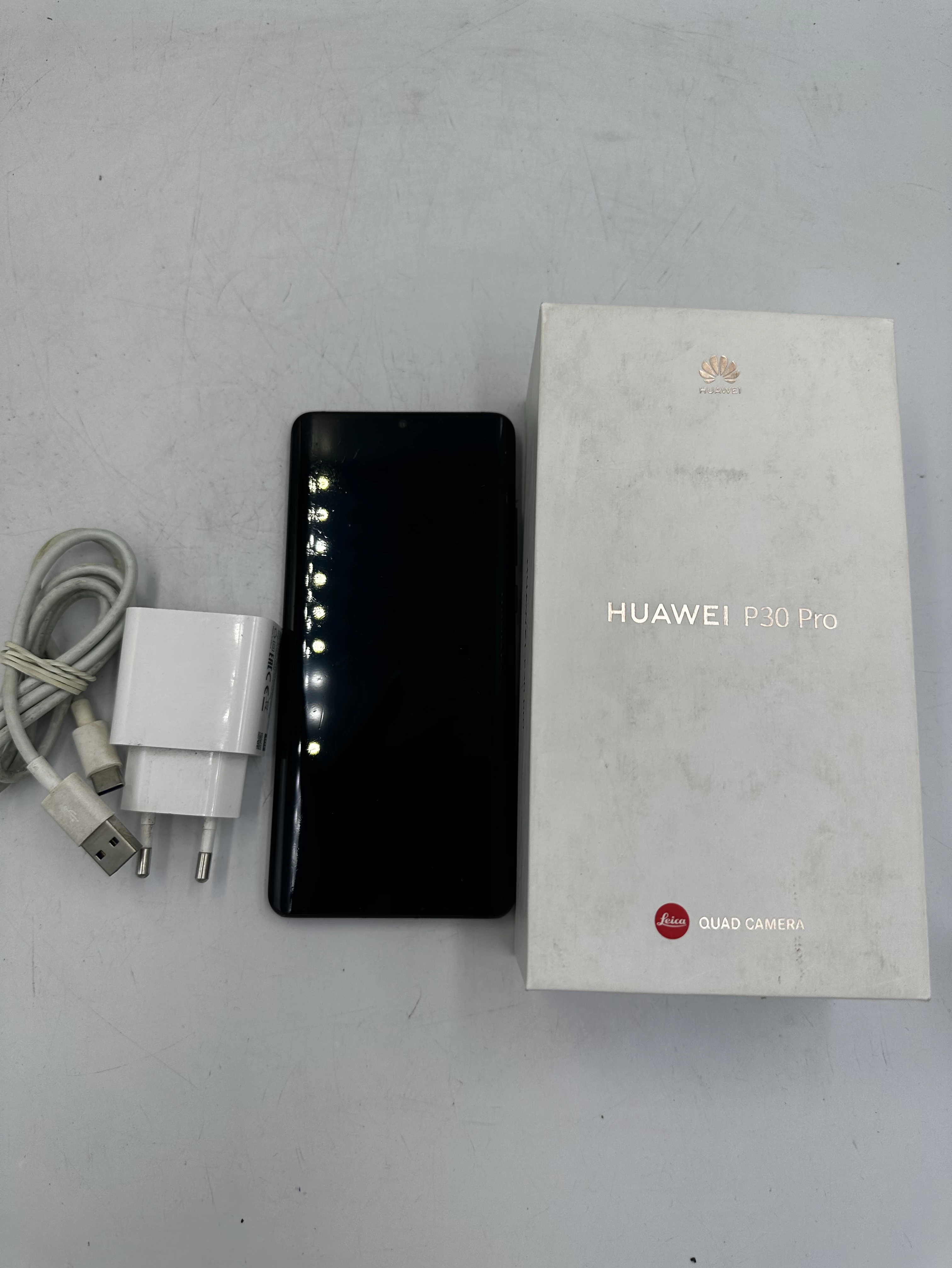 telefon-huawei-p30-pro-128gb-super-zestaw-przekatna-ekranu-647