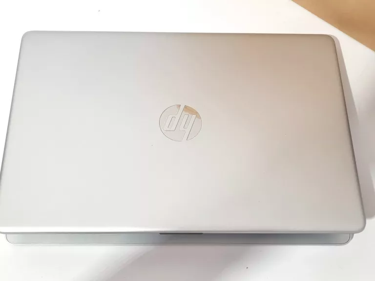 laptop-hp-15s-eq2470nw-8gb512gb-ssdamd-ryzen-3-przekatna-ekranu-156