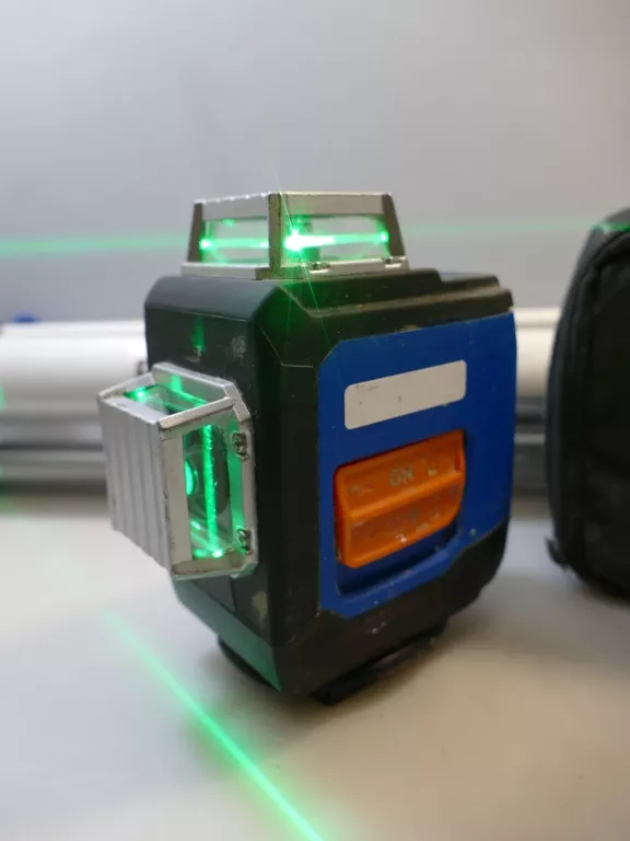 POZIOMICA LASEROWA DEXTER NL360-2E-G + STOJAK