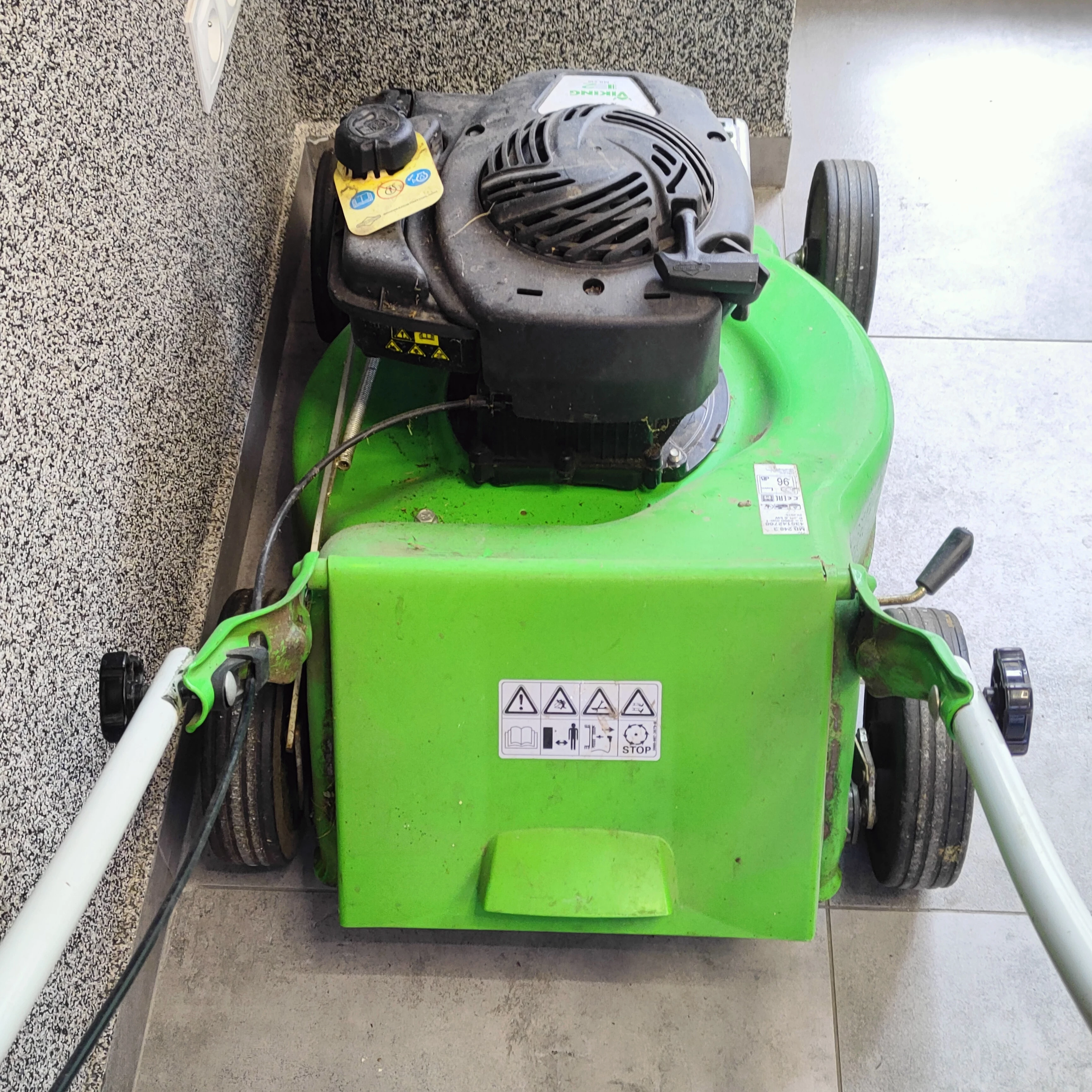 kosiarka-viking-mb-248-bn-pojemnosc-kosza-50