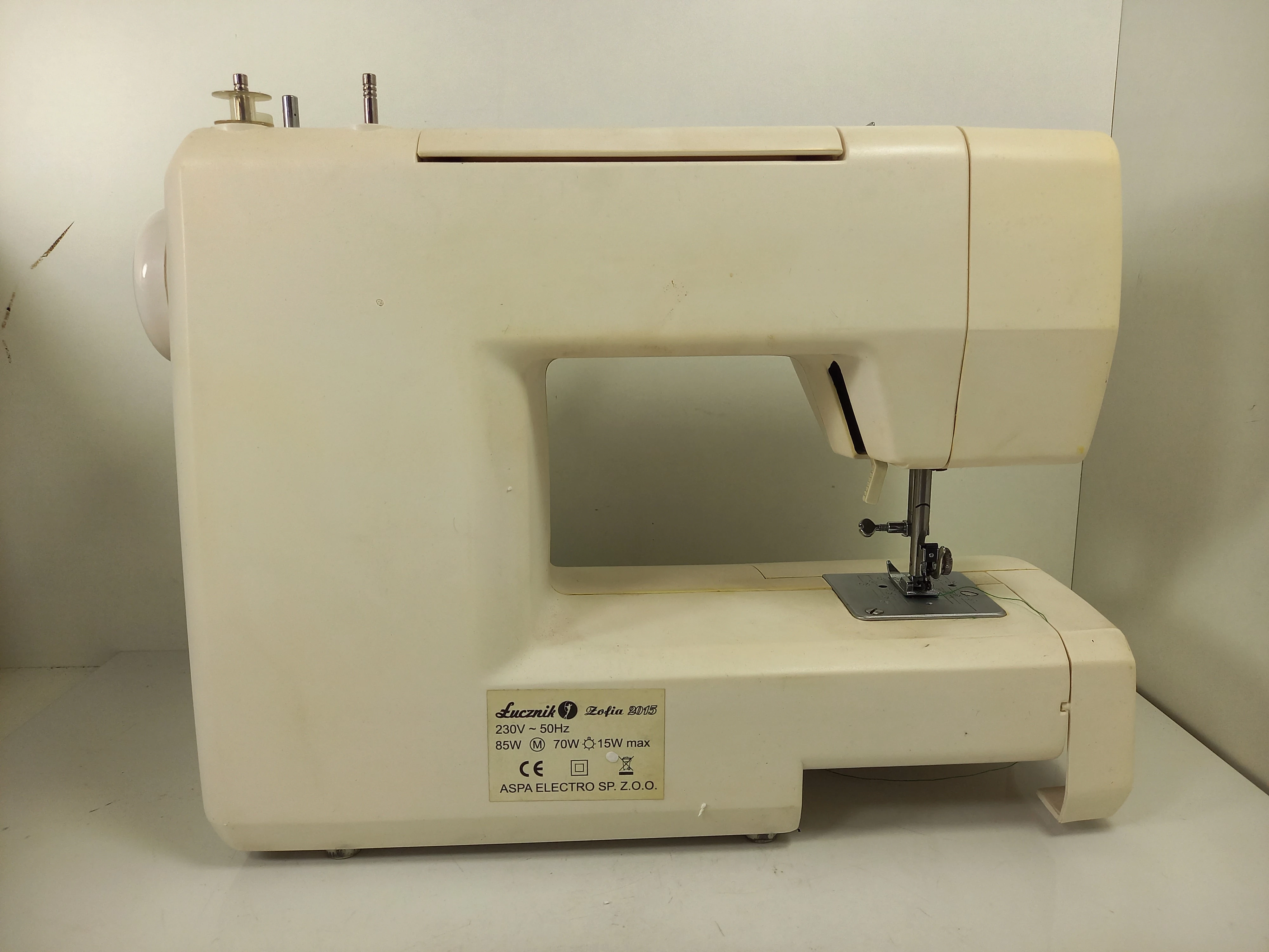 maszyna-do-szycia-lucznik-zofia-2015-pudelko-ean-gtin-5907595765152