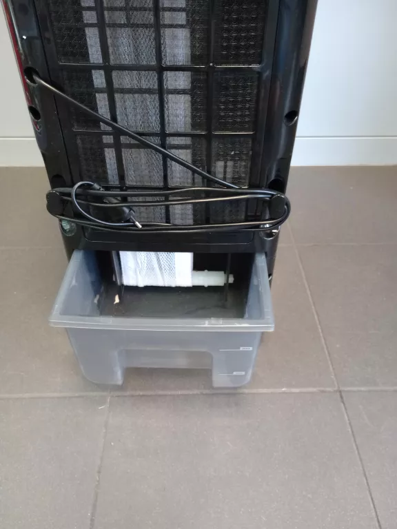 KLIMATYZATOR AEG KL 5689 70 W POLECAM!!