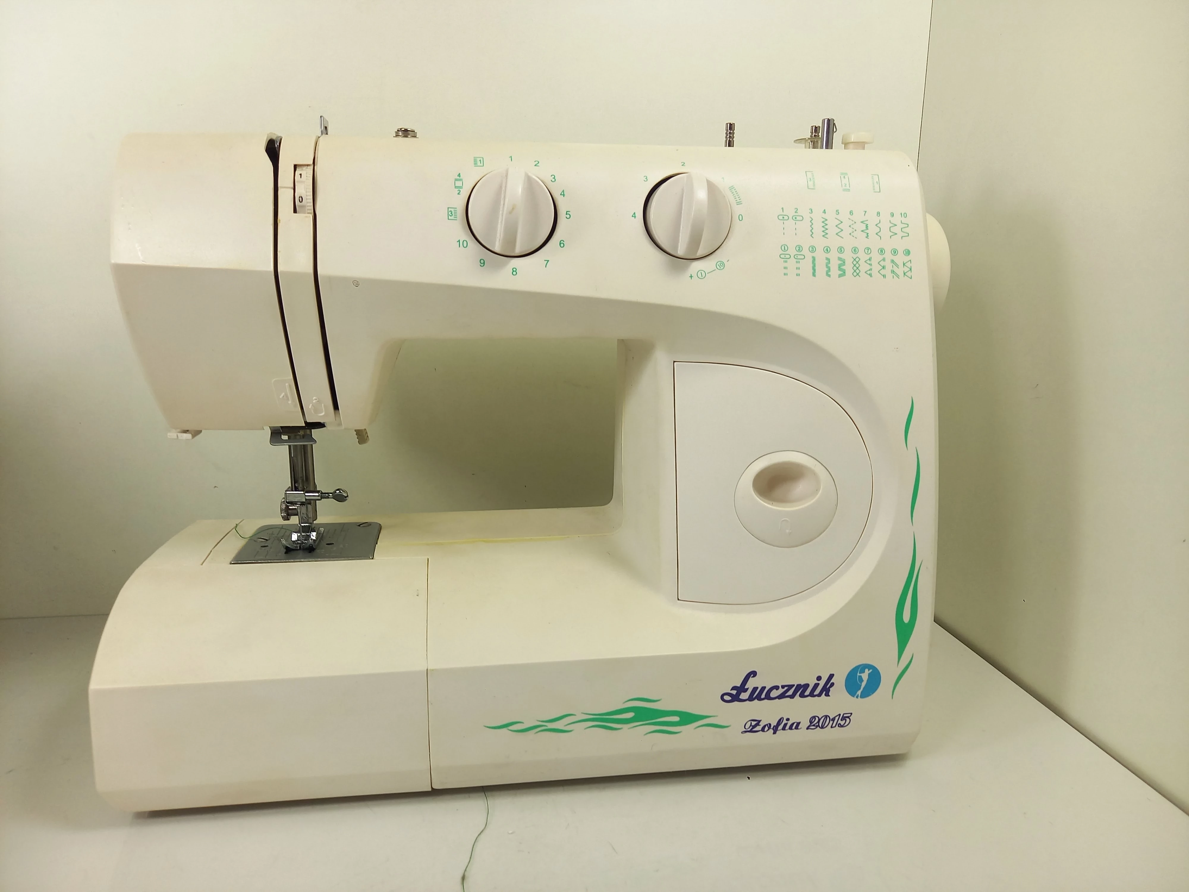 maszyna-do-szycia-lucznik-zofia-2015-pudelko-stan-uzywany