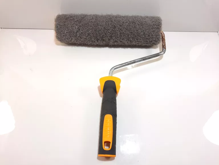 WAŁEK DO GŁADZI HARDY 25 CM