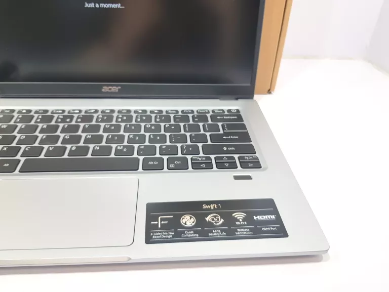 LAPTOP ACER SWIFT 1 SF114