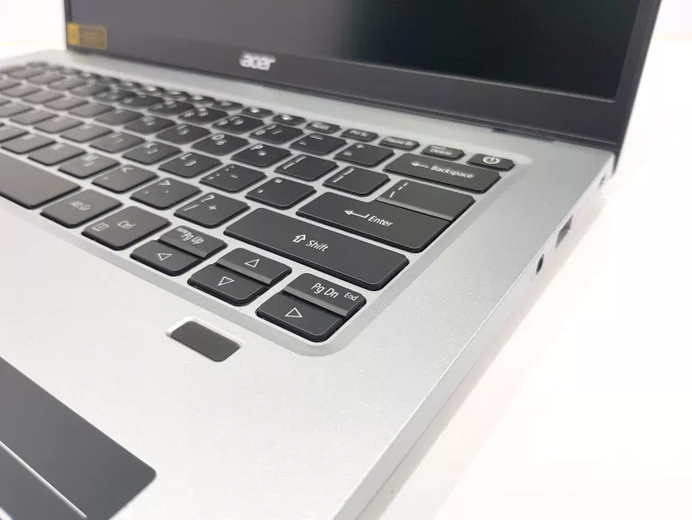 LAPTOP ACER SWIFT 1 SF114