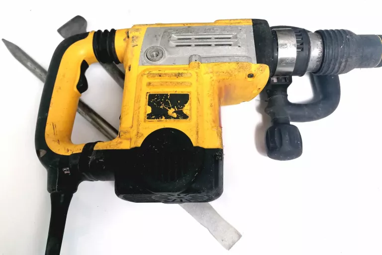 DEWALT D25831K-QS MŁOT KUJĄCY DŁUTA USZKODZONY