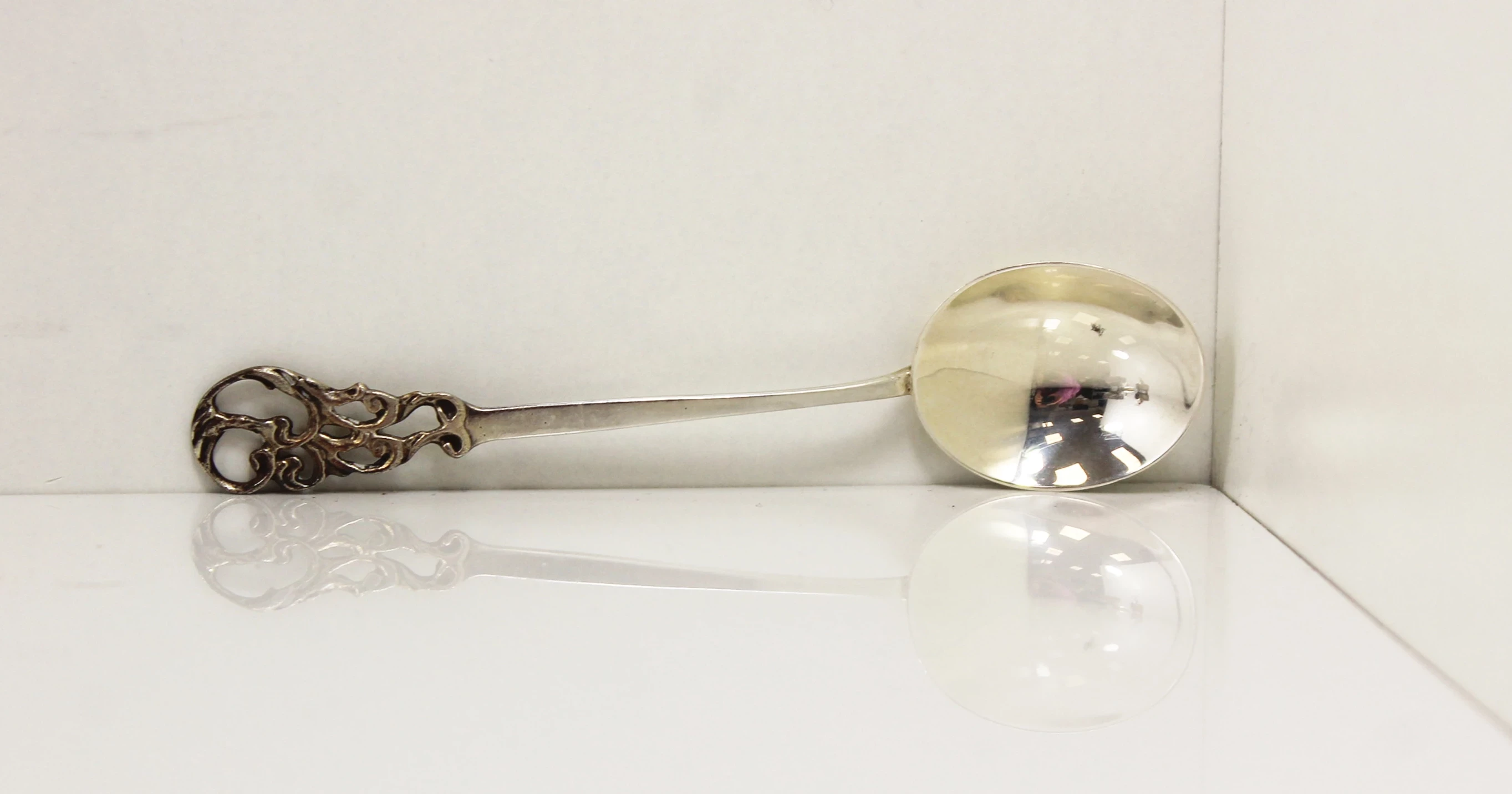 srebrna-cukiernica-z-lyzeczka-proba-925-25046g-waga-25046