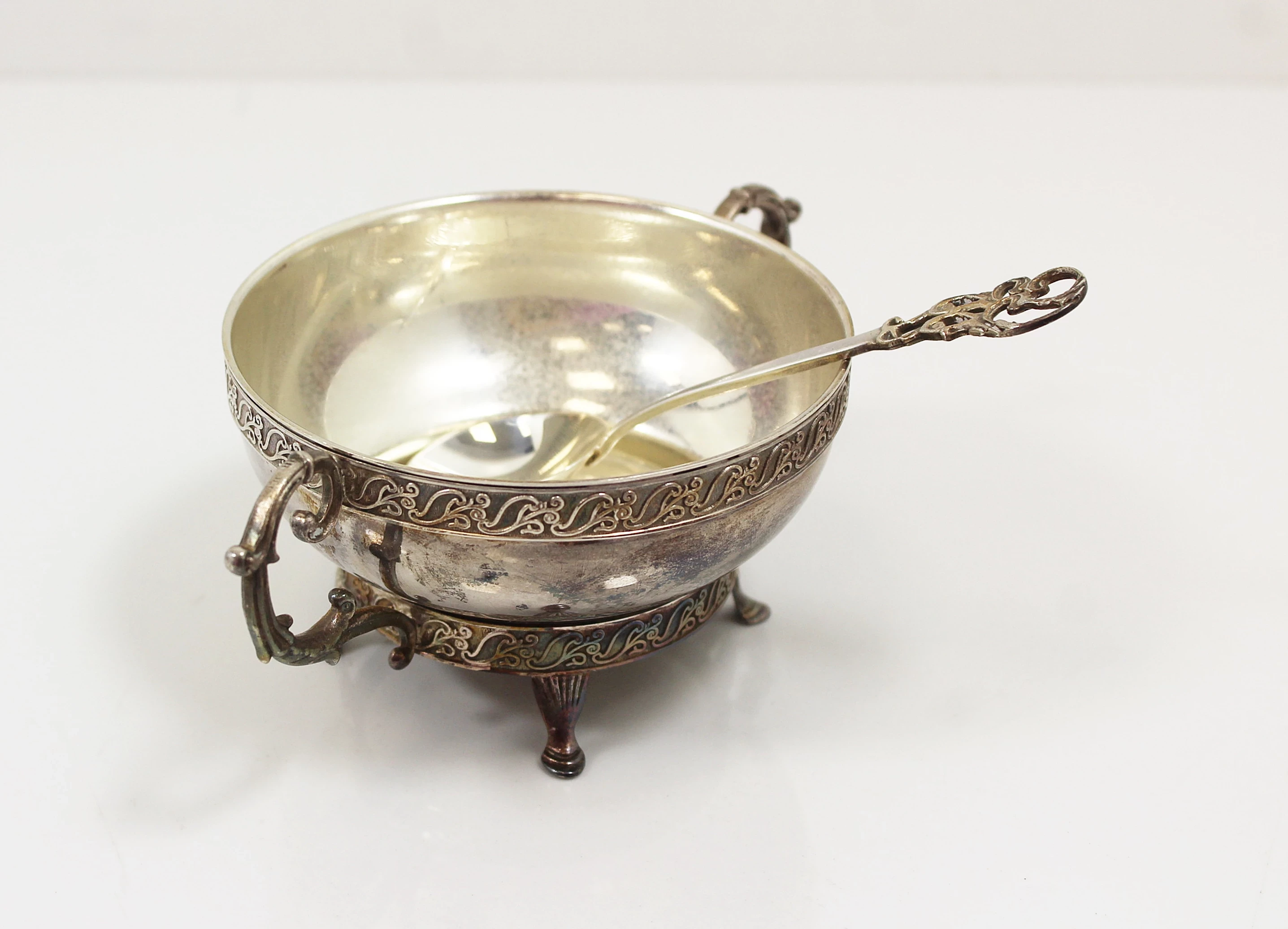 srebrna-cukiernica-z-lyzeczka-proba-925-25046g-material-dominujacy-srebro