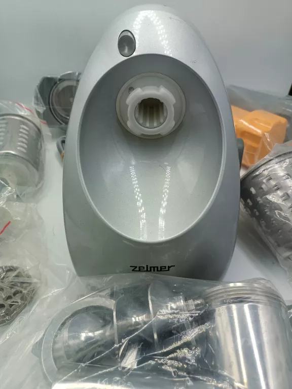MASZYNKA DO MIĘSA ZELMER ZMM1189X Z SZATKOWNICĄ