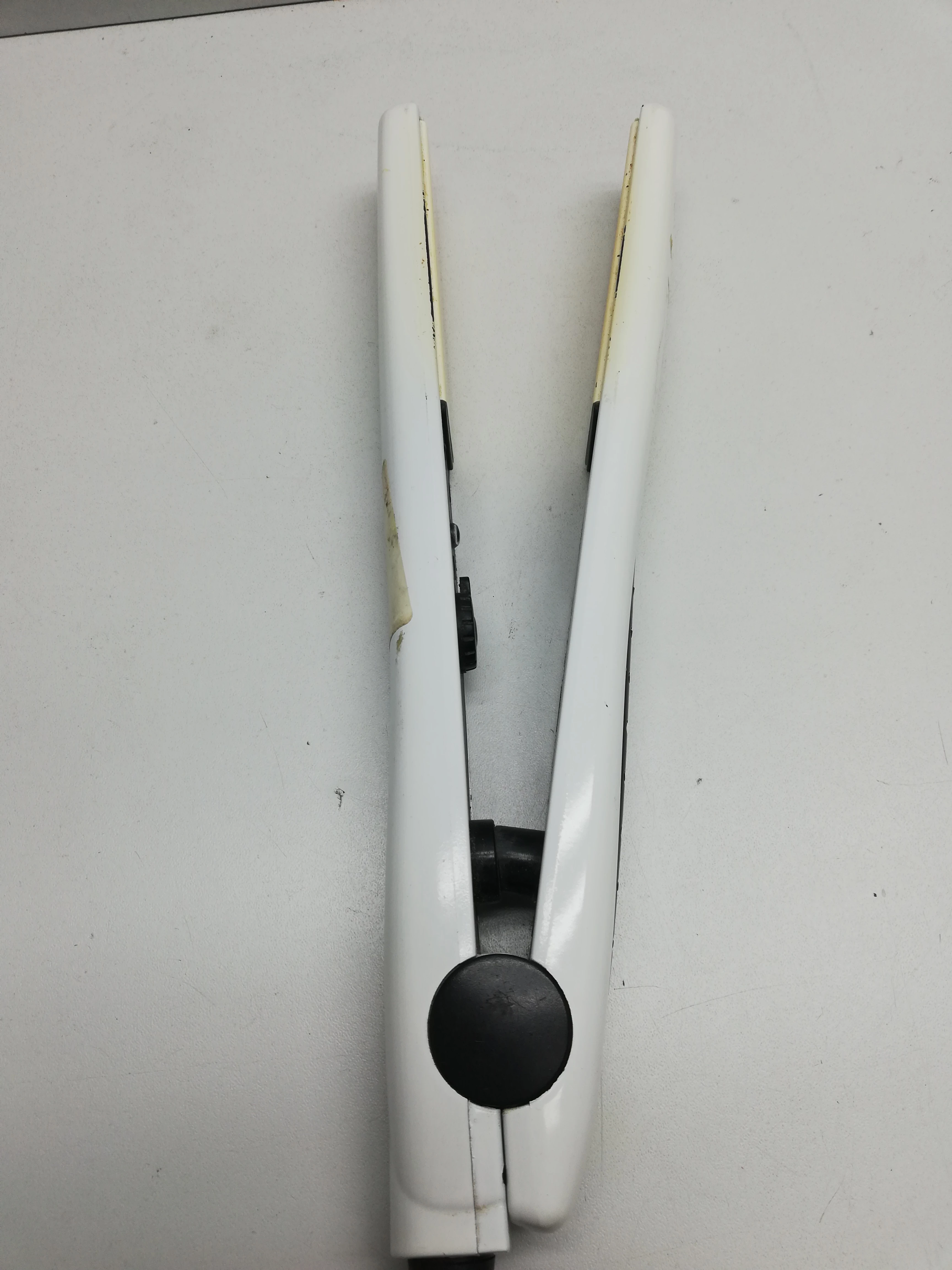 prostownica-clarus-hs-5337-regulacja-temperatury-tak