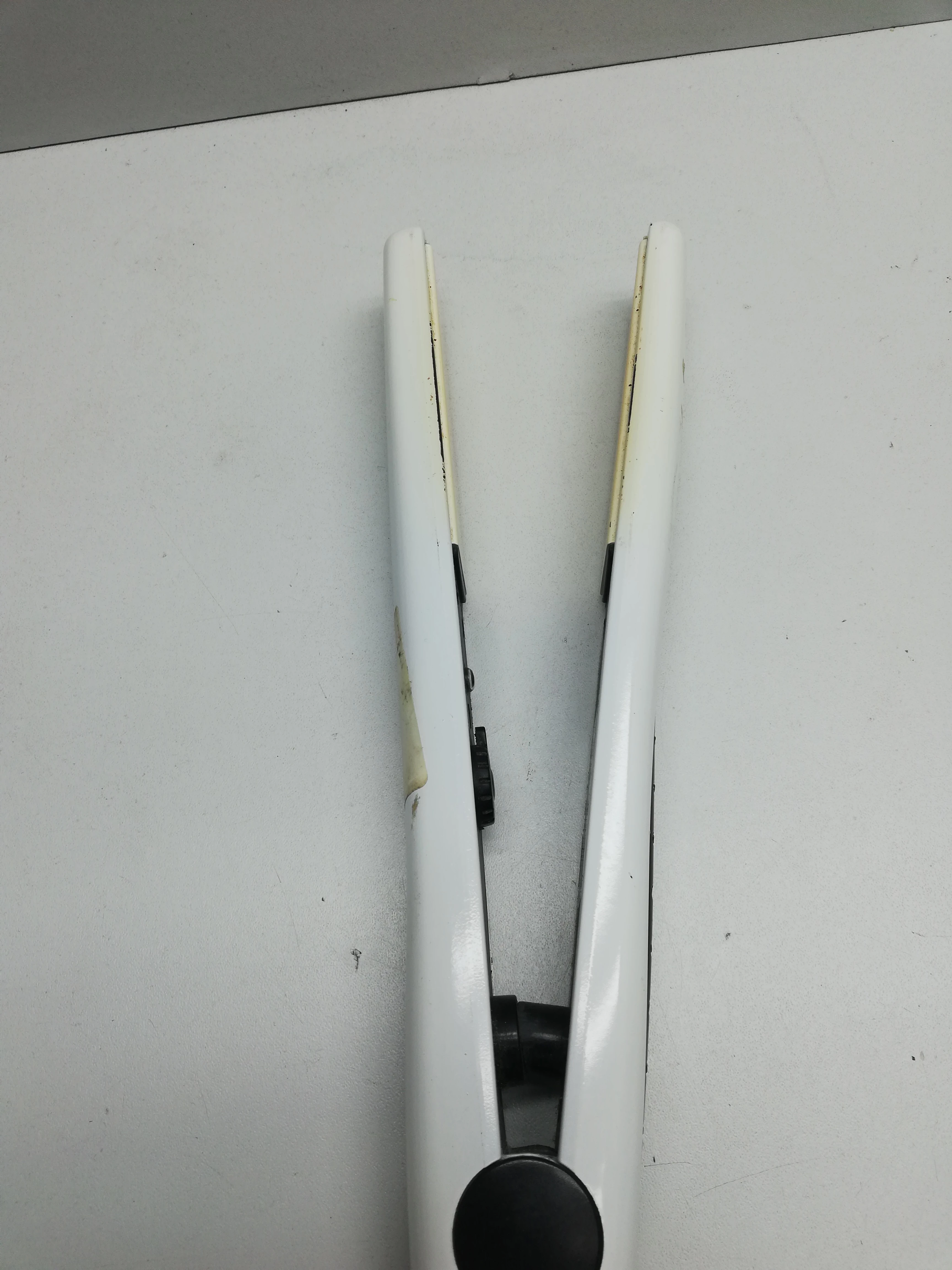 prostownica-clarus-hs-5337-powloka-ceramiczna