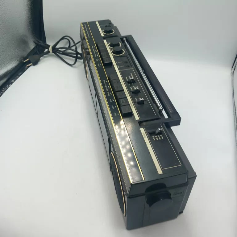 RADIOMAGNETOFON SANKEI UNITRA ELTRA RMS-807