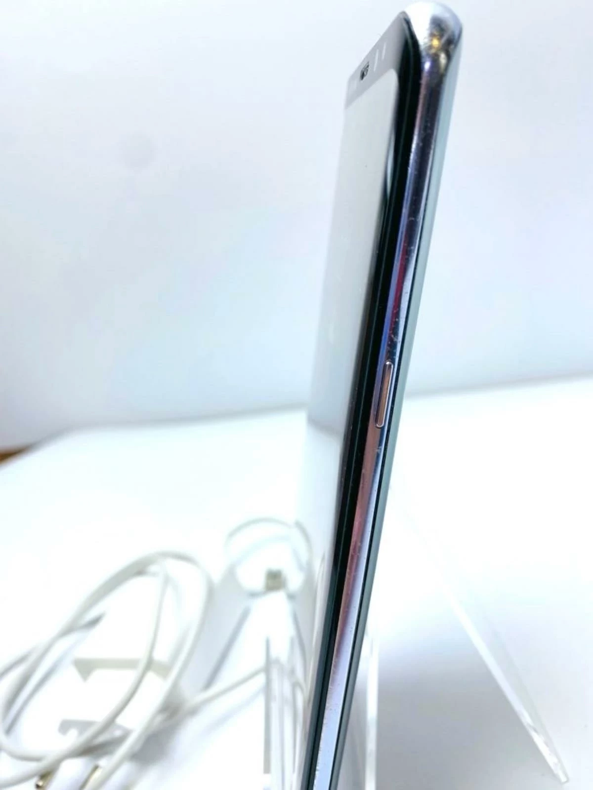 telefon-samsung-galxy-s8-ladowarka-etui-popek-komunikacja-bluetooth