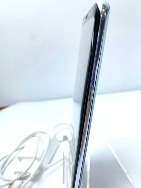 telefon-samsung-galxy-s8-ladowarka-etui-popek-komunikacja-bluetooth