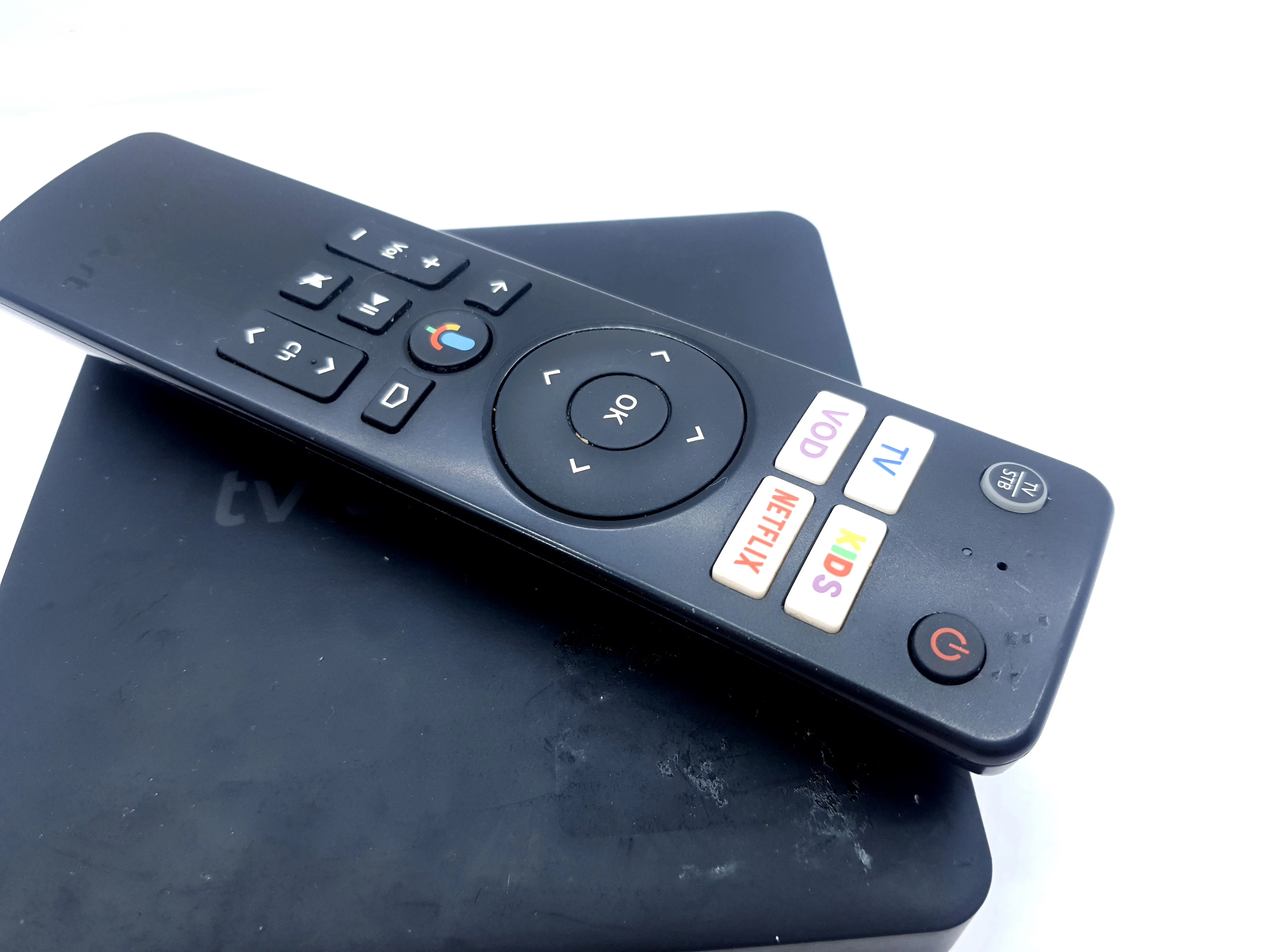 dekoder-smart-tv-4k-box-dv8519-stan-uzywany