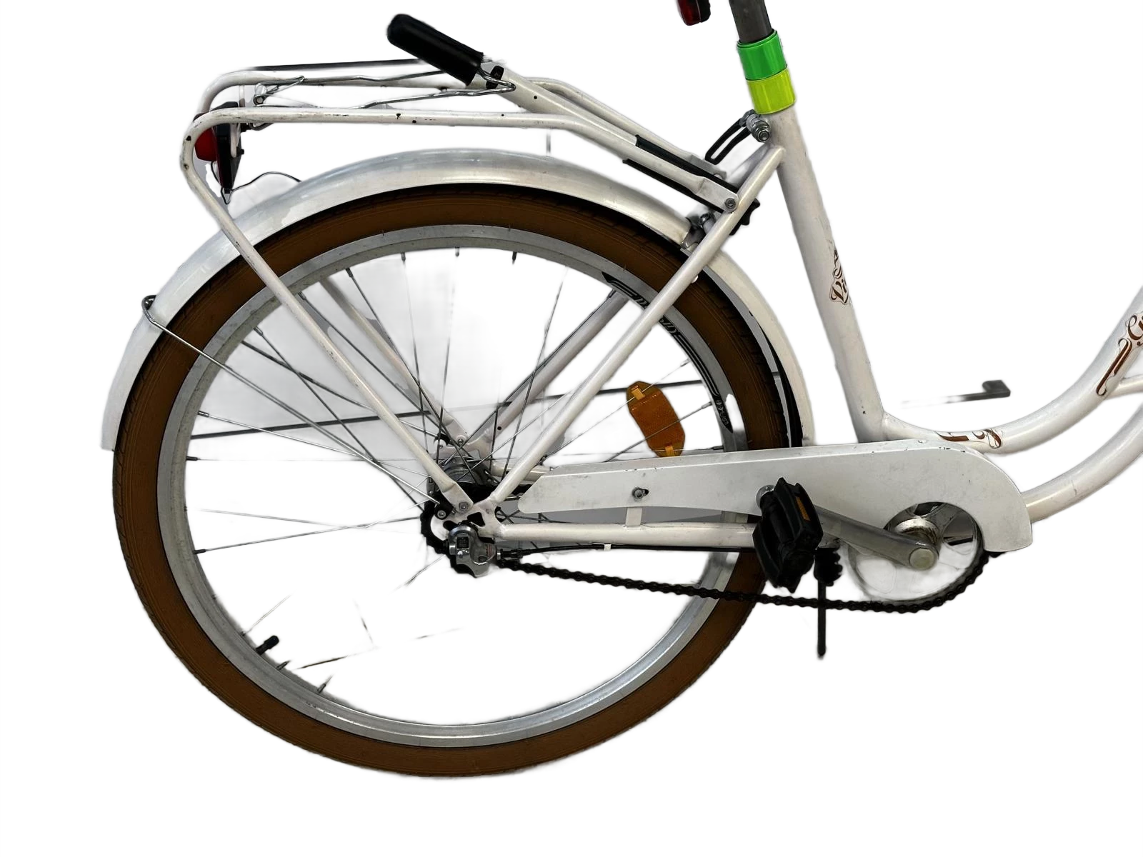 rower-damski-biala-damka-grand-rodzaj-przerzutki-brak