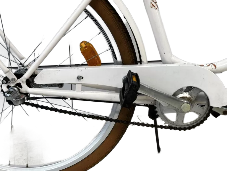 rower-damski-biala-damka-grand-kolor-czerwony