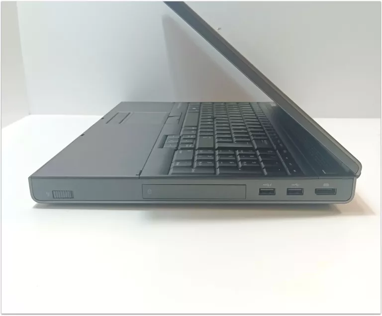 DELL M4800 CORE I7-4810MQ 8/512GB NVIDIA K2100M