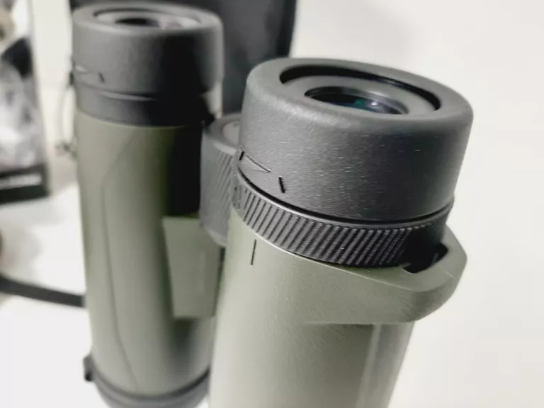 lornetka-mysliwska-solognac-500-10x42-szklo-w-pryzmatach-bak-4