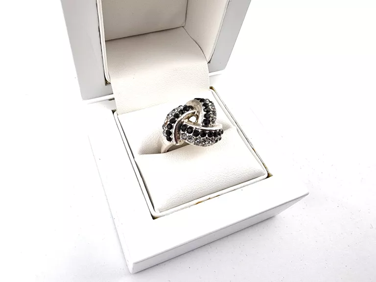 srebrny-pierscionek-z-kamieniami-pr925-989g-centralna-10-pulawy-mpd