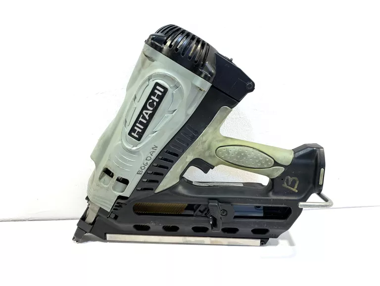 gwozdziarka-gazowa-akumulatorowa-hitachi-nr90gc2-zasilanie-akumulatorowe