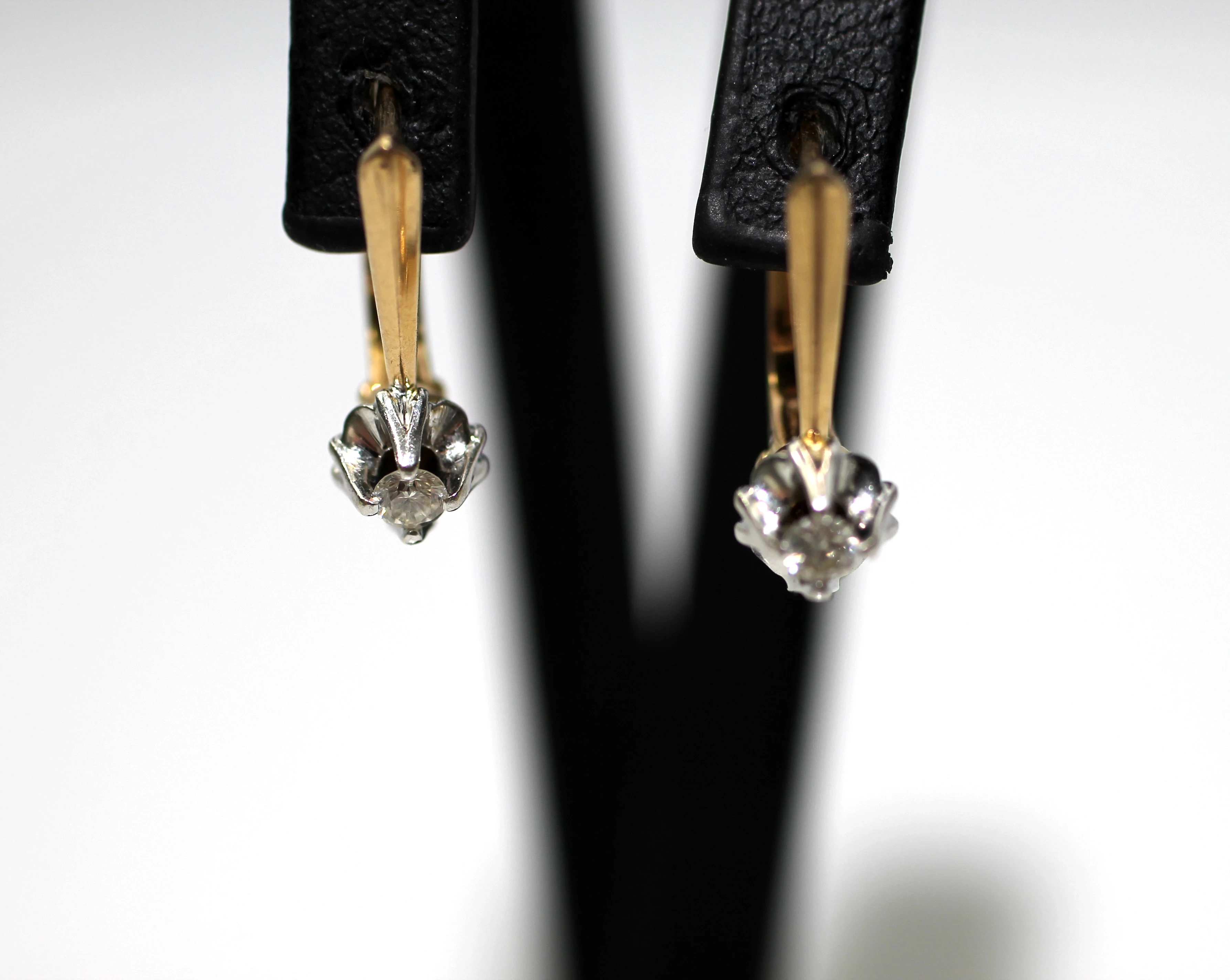 zlote-kolczyki-z-diamentami-brylanty-016ct-345g-585-certyfikat-komisji-edukacji-narodowej-63-warszawa