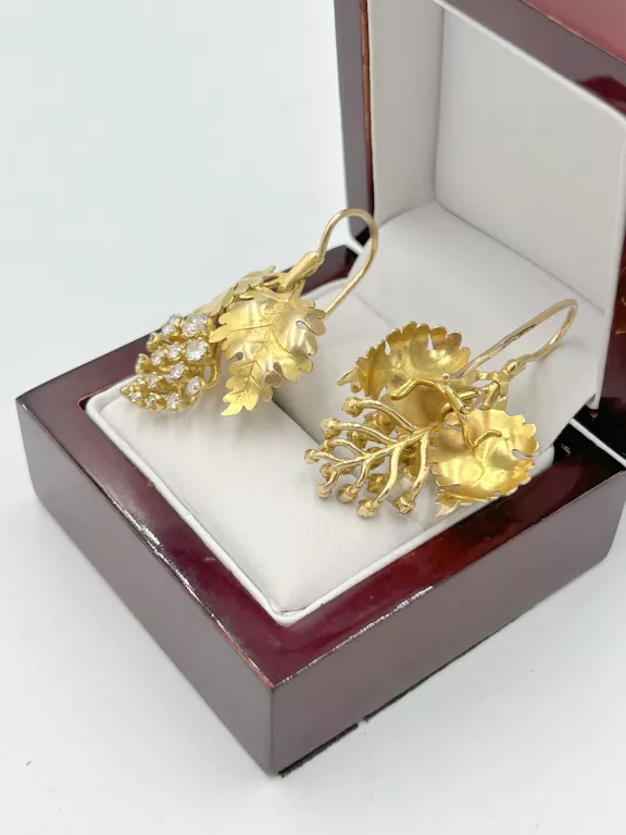 zlote-kolczyki-z-brylantami-190ct-750-1407g-material-zloto