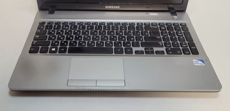 LAPTOP SAMSUNG NP270E5E