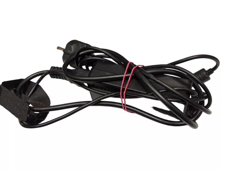 laptop-lenovo-n14608-przekatna-ekranu-1560