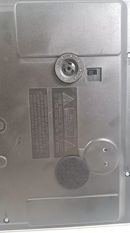 kenwood-p110-mini-gramofon-polautomat-z-preampem-wbudowany-przedwzmacniacz-tak