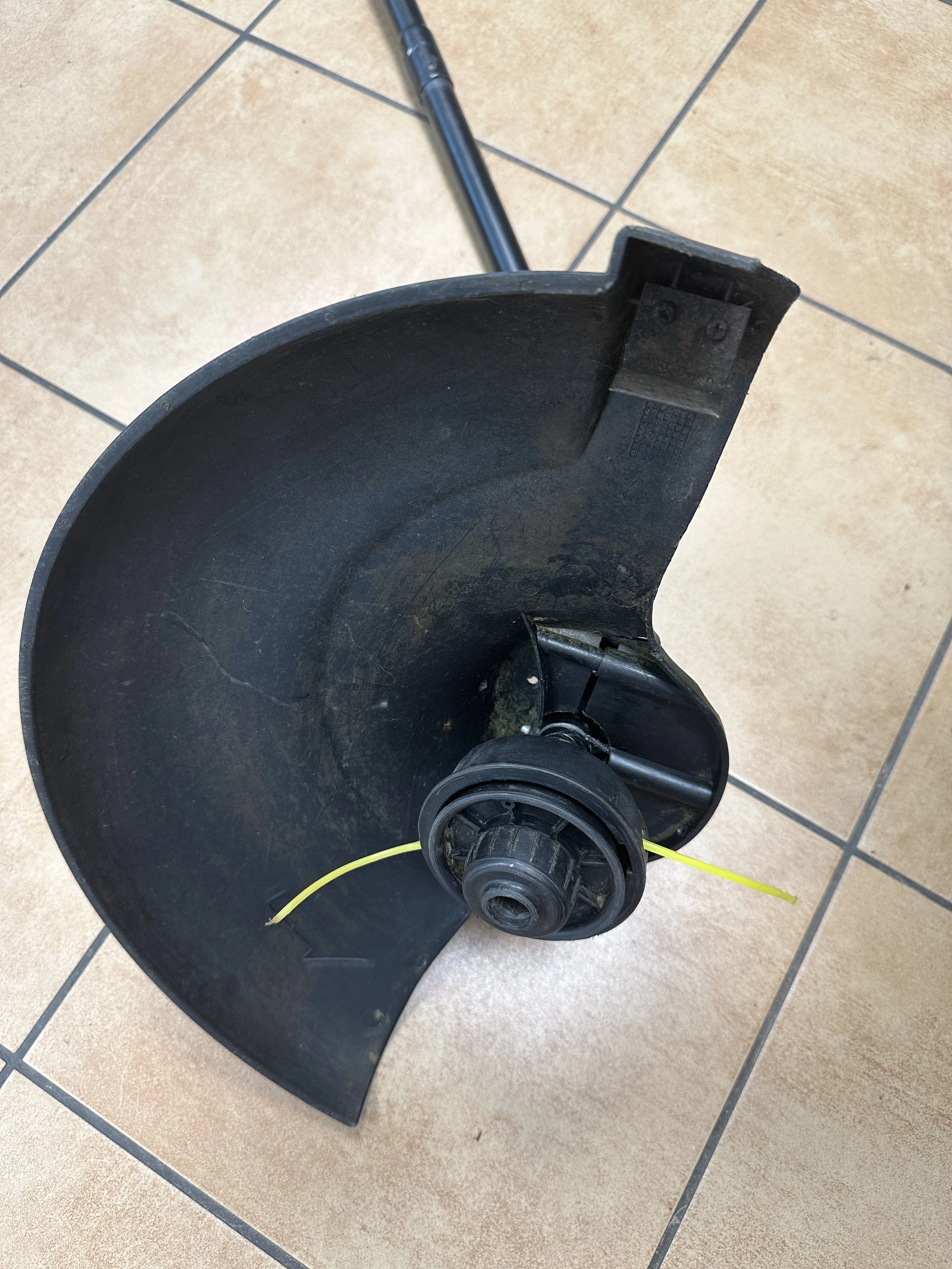 kosa-elektryczna-podkaszarka-handy-kcs1000-1000-wuszkodzona-ean-gtin-5906190662323