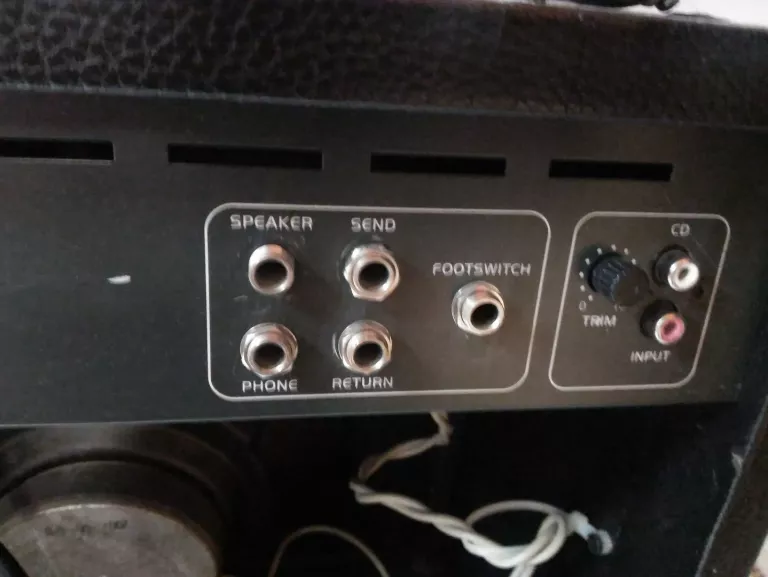 kombo-gitarowe-wzmacniaczglosnik-suntec-mg30-uszk-rodzaj-24831-1