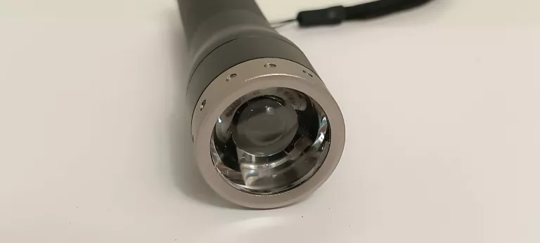 LATARKA LED LENSER M7