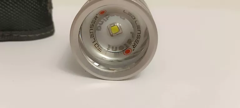 LATARKA LED LENSER M7