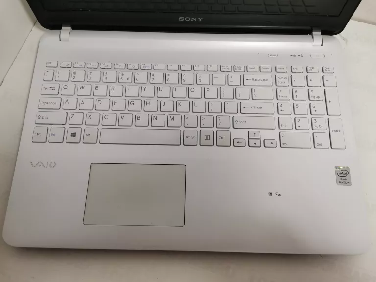 SONY VAIO SVF1521C6EW PENTIUM/4GB/500GB GT 740M